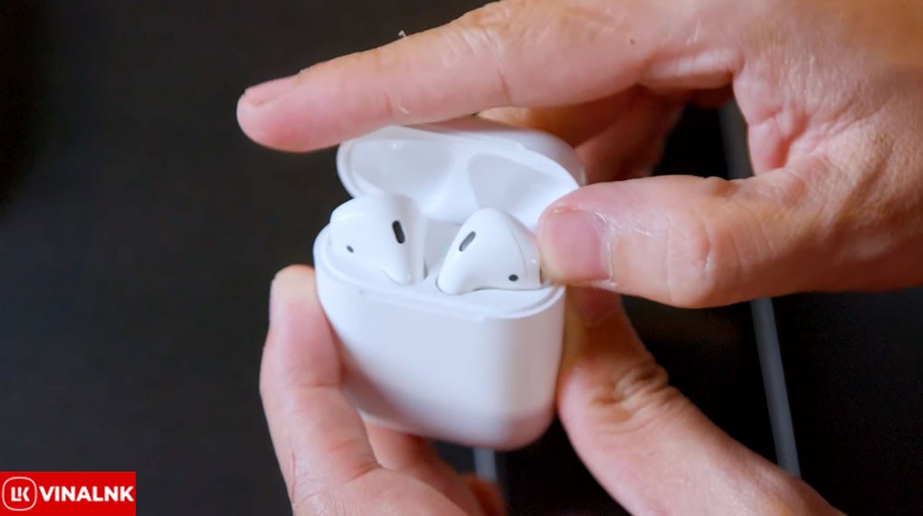 Tai nghe Bluetooth AirPods 2 Apple MV7N2 Tai nghe Bluetooth AirPods 2 Apple MV7N2