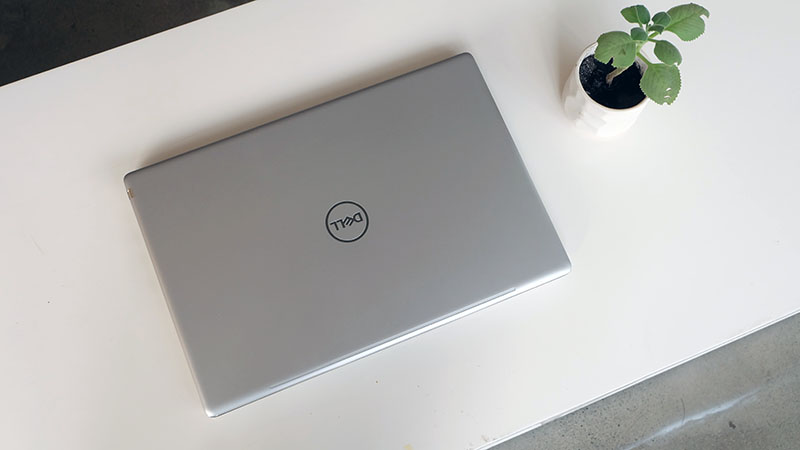 Laptop Dell Inspiron 7570 i5 8250U/4GB/256GB